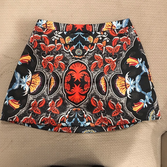 Alice + Olivia Dresses & Skirts - New Alice + Olivia skirt sz 12 Alice + Olivia Dresses & Skirts - New Alice + Olivia skirt sz 12